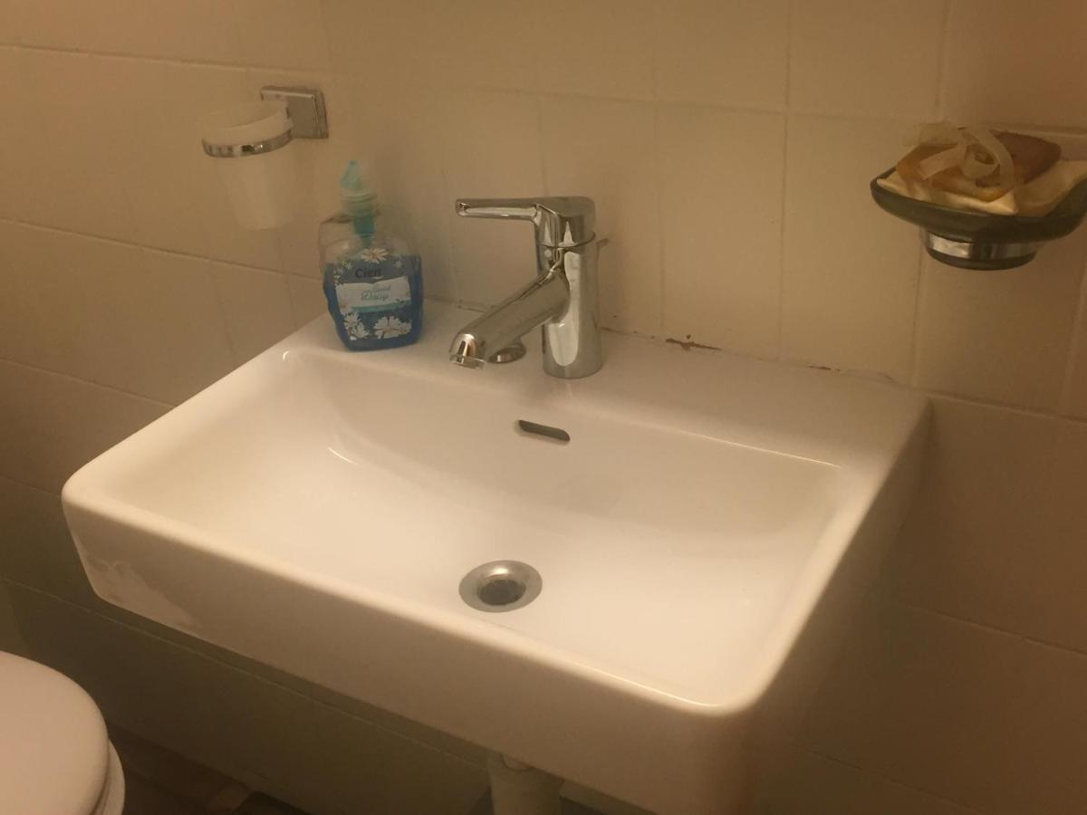 Petit Appart De Charme Eau Chaude Solaire Renovation 2021 Wifi Disponible Belvedere 5 سانت لوك المظهر الخارجي الصورة